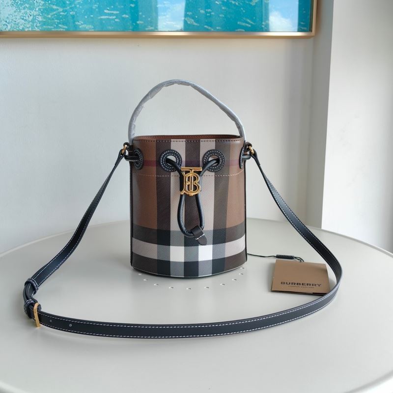 B**rry bucket bags